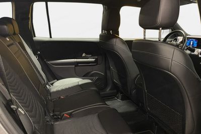 Mercedes GLB 200