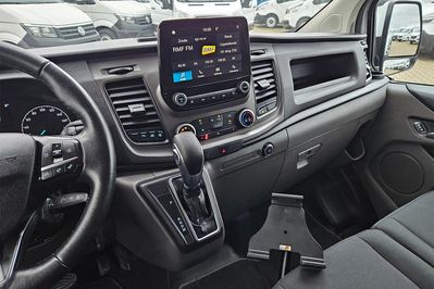 Ford Transit Custom L2H1 AT