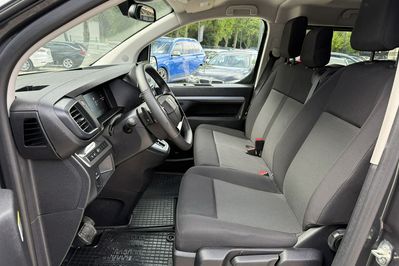 Peugeot Traveller Long L2H1