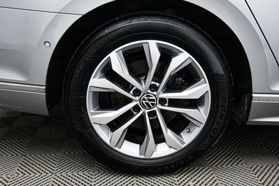 Volkswagen Passat 2.0 TSI R-Line DSG