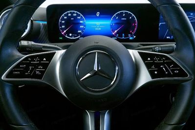 Mercedes Klasa A 200 d Progressive 8G-DCT