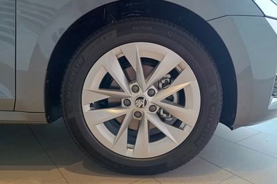 Skoda Octavia Selection Edition 130 1.5 TSI mHEV DSG