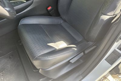 Lexus UX 250h F Impression