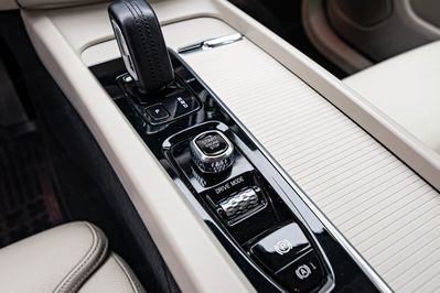 Volvo XC60 B4 D AWD Momentum Pro aut