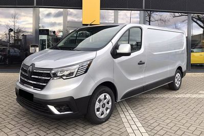 Renault Trafic L2H1 Extra AT9