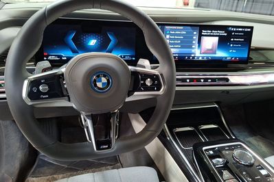 BMW Seria 7 750e PHEV xDrive