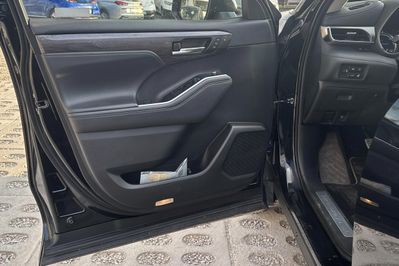 Toyota Highlander Executive 2.5 Hybrid AWD