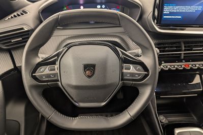 Peugeot 2008 ALLURE 1.2 PureTech