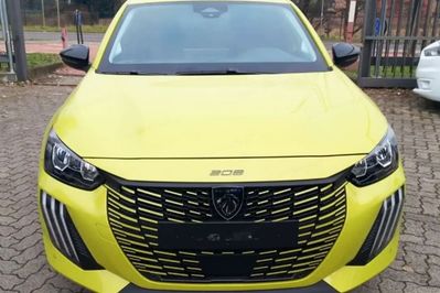 Peugeot 208 Business 1.2 mHEV e-DCS6