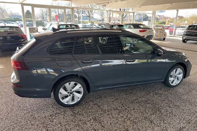 Volkswagen Golf VIII 2.0 TDI Life Plus