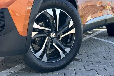 Peugeot 2008 1.2 PureTech Allure