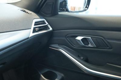 BMW Seria 3 Touring 330i xDrive M Sport