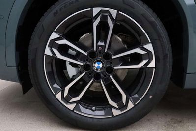 BMW iX2 eDrive20 M Sport