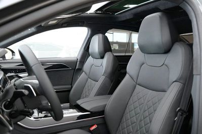 Audi A8 L 60 TFSI e quattro Tiptr.