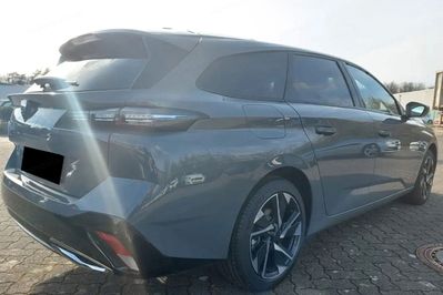 Peugeot 308 Allure EAT8 1.5 BlueHDi