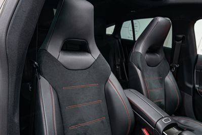 Mercedes CLA 250 4-Matic AMG Line