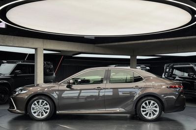 Toyota Camry 2.5 Hybrid Comfort CVT