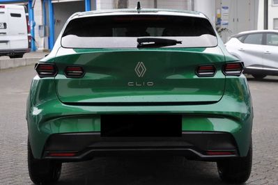 Renault Clio Techno 1.8 E-TECH Full Hybrid