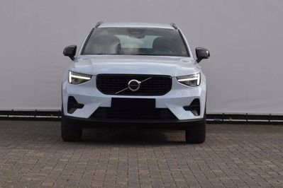 Volvo XC40 B3 Plus Dark