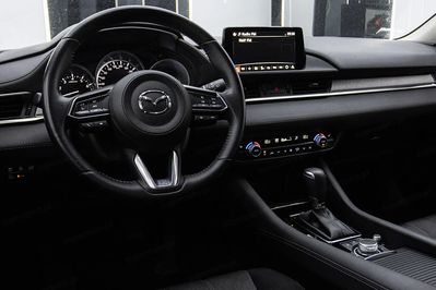 Mazda 6 2.0 Center-Line