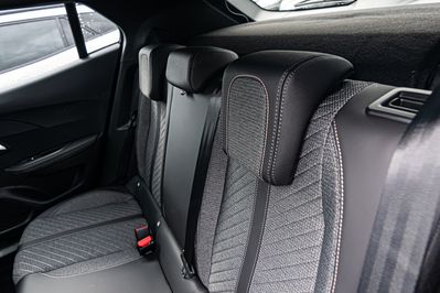 Peugeot 2008 Allure e-DCS 1.2 mHEV