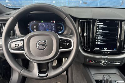 Volvo XC60 B4 D R-Design