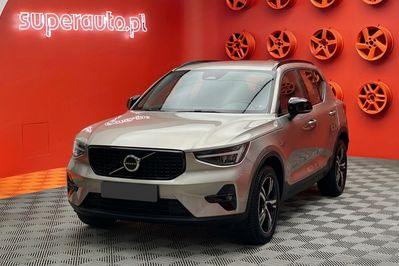 Volvo XC40 B3 Plus Dark