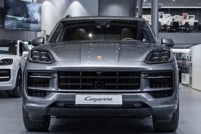 Porsche Cayenne E-Hybrid Black Edition