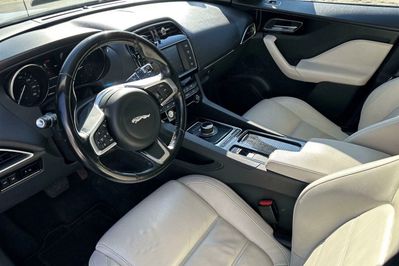 Jaguar F-Pace 2.0 i4D AWD Prestige aut