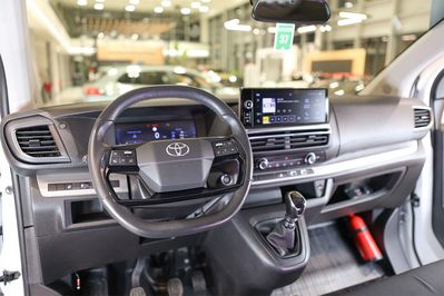 Toyota Proace Verso Long L2H1 Business