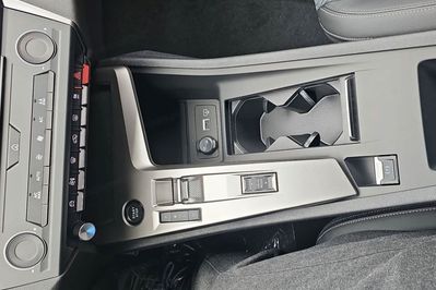 Peugeot 308 Allure EAT8 1.5 BlueHDi
