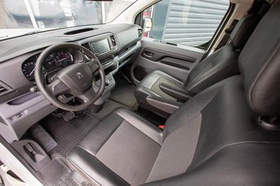 Peugeot Expert L2H1 AT