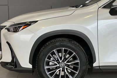 Lexus NX 350h Prestige 2WD