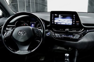 Toyota C-HR 1.8 Hybrid Premium