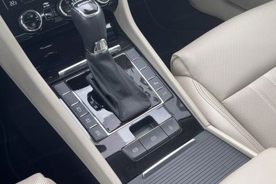 Skoda Superb 2.0 TDI SCR L&K DSG