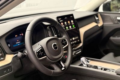 Volvo XC60 T6 Plug-In Hybrid AWD Inscription aut