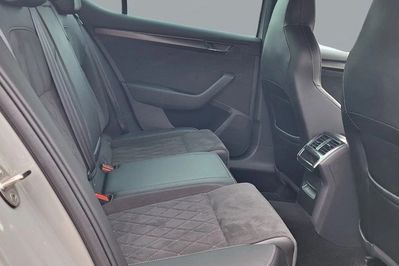 Skoda Superb 1.5 TSI Sportline DSG