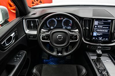 Volvo XC60 D4 R-Design