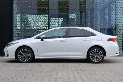 Toyota Corolla 1.8 Hybrid Style