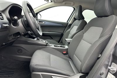 Renault Arkana Evolution 1.6 E-Tech Hybrid AT