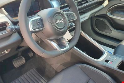 Jeep Avenger Altitude e-Hybrid 1.2 T3 AT FWD