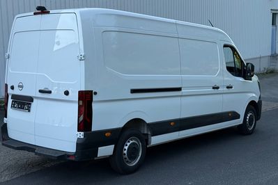Nissan Interstar L3H2 Business