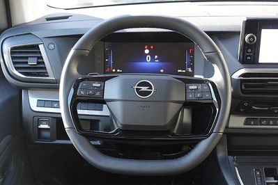 Opel Zafira Life Extra Long L2H1 Business AT8