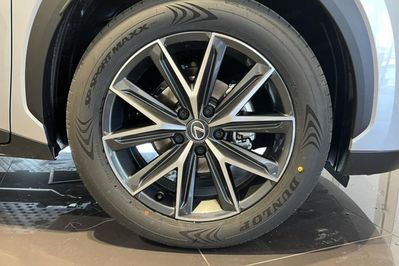 Lexus LBX Cool 1.5 Hybrid