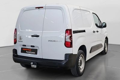 Toyota ProAce D-4T Active
