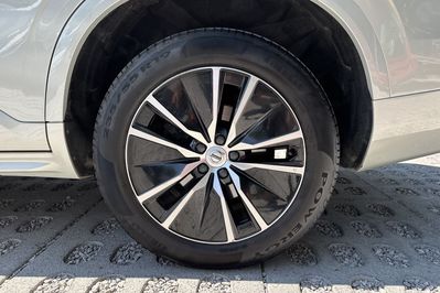 Volvo XC90 B5 D AWD Momentum Pro