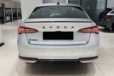 Skoda Octavia Sportline 1.5 TSI mHEV  DSG