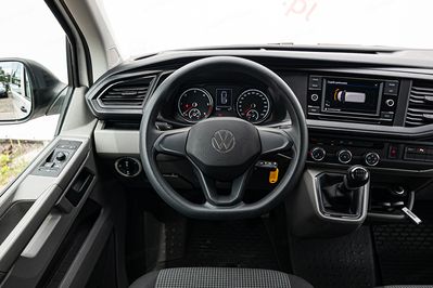 Volkswagen Transporter Kombi T6.1 L2H1