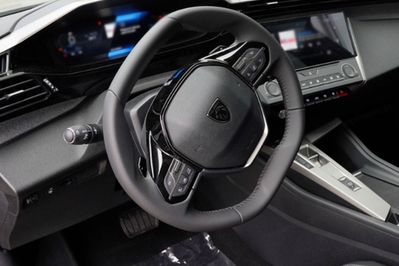 Peugeot 308 Allure 1.2 mHEV e-DCS6