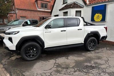 Toyota HiLux mHEV Double Cab Invincible 4x4 aut